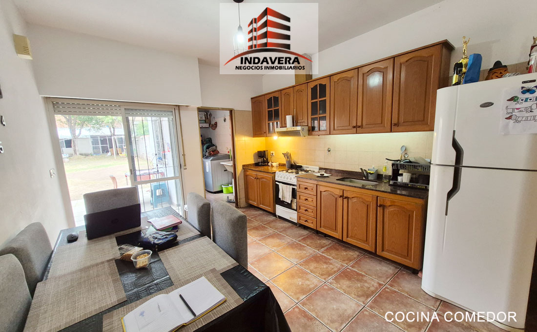 Excelente Casa de 105 m2 sobre Lote de 400 m2 – 3 Amb – Caseros image 4
