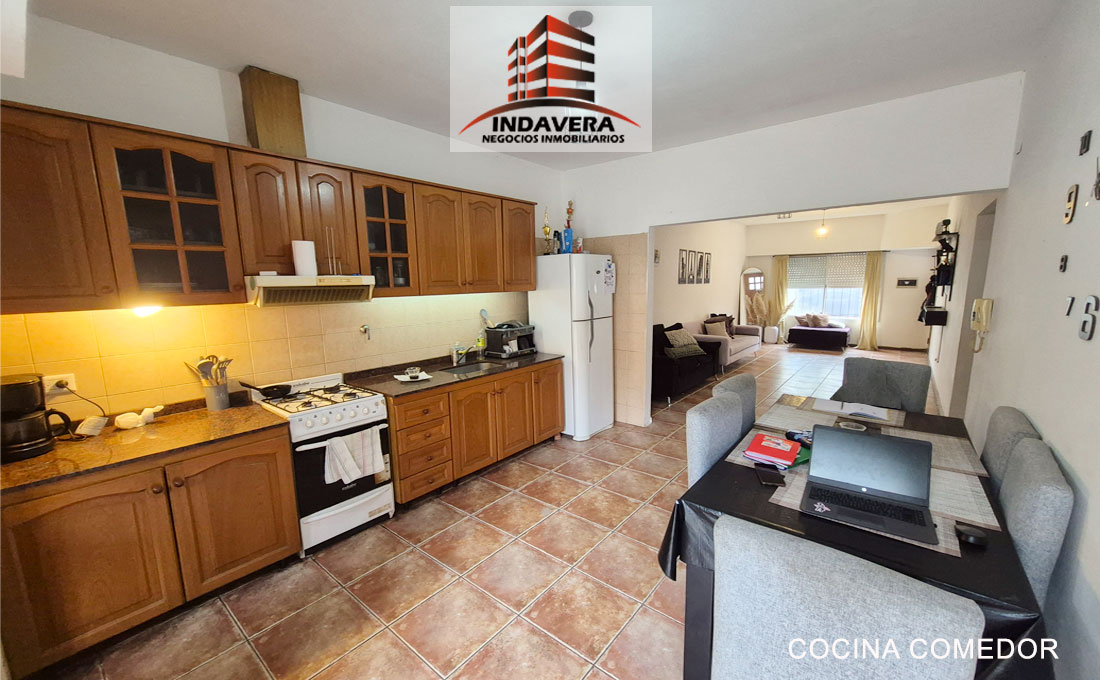 Excelente Casa de 105 m2 sobre Lote de 400 m2 – 3 Amb – Caseros image 5