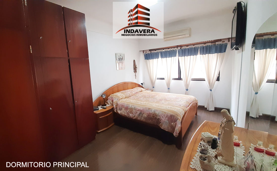 Excelente Depto de 3 Amb con Dependencia 76 m² Tot, 2 Balcones y Cochera (14m2). Caseros Centro image 5